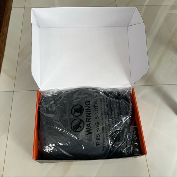 Brand New Womens Heated Jacket - Picture 8 of 10